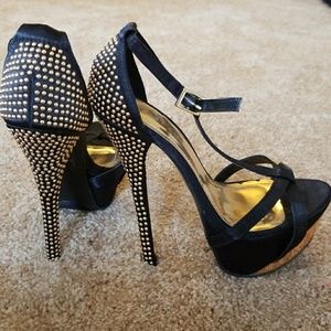 Black Heels w/ Gold Sequin Detail